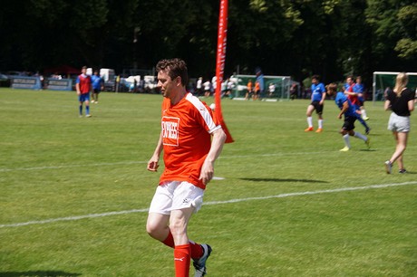 Com Together Cup